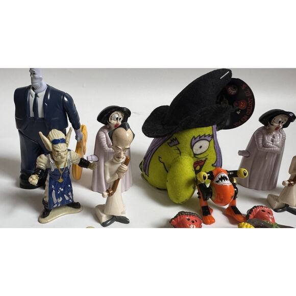 VTG Mix Of 14 Halloween 80s 90s Burger King Mcdonald’s￼& The Bendable Toys. - Picture 3 of 9